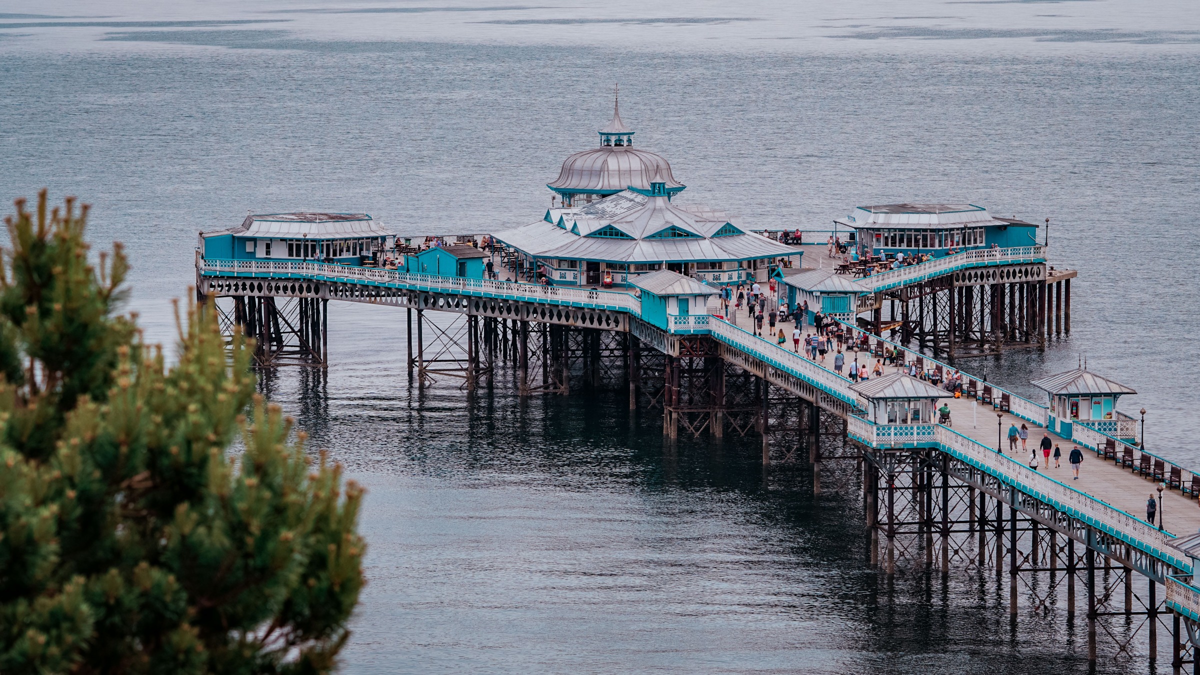 Llandudno's Victorian Heritage: Staying in the Queen of the Welsh Resorts