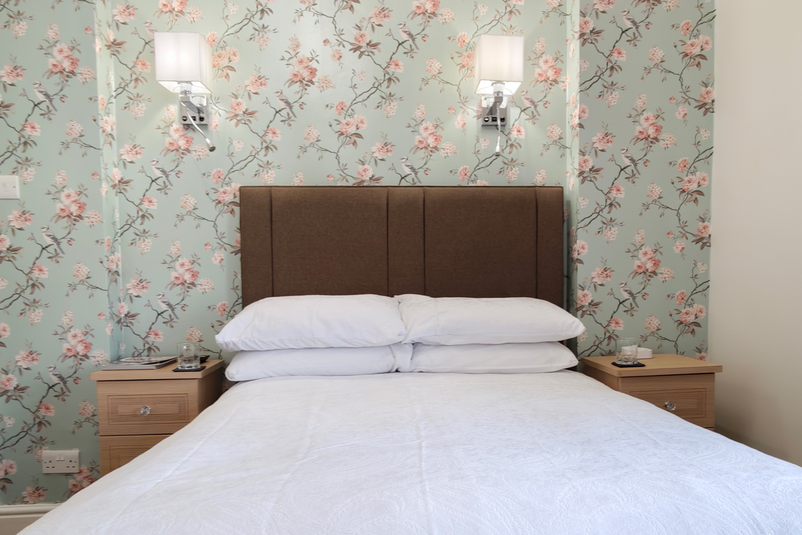 Room 2 — Classic Double at The Rosedene, Llandudno — photo 2
