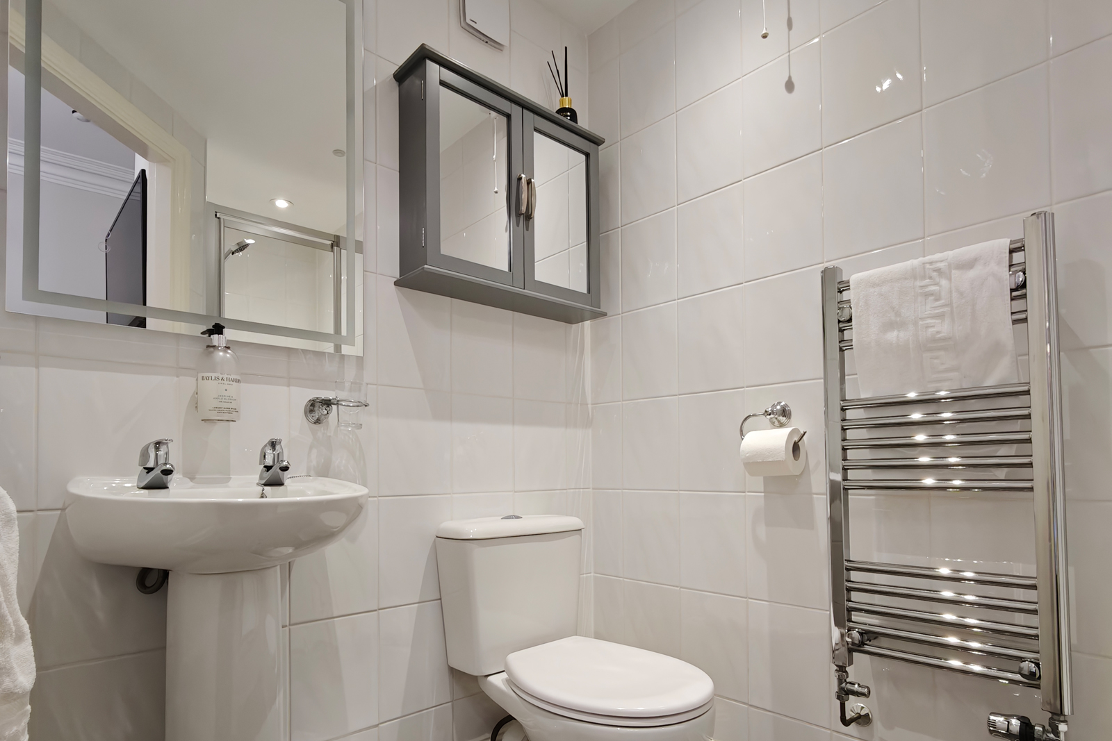 Room 6 — King Room at The Rosedene, Llandudno — photo 4