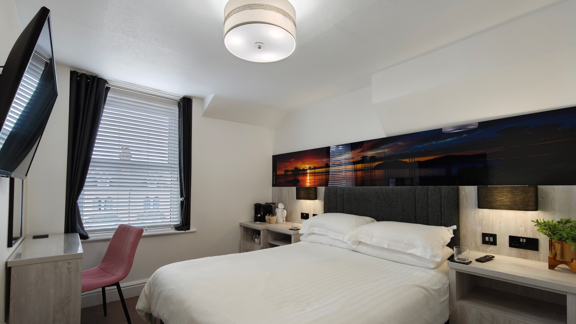 Room 10 — Deluxe Orme Double at The Rosedene, Llandudno — photo 1