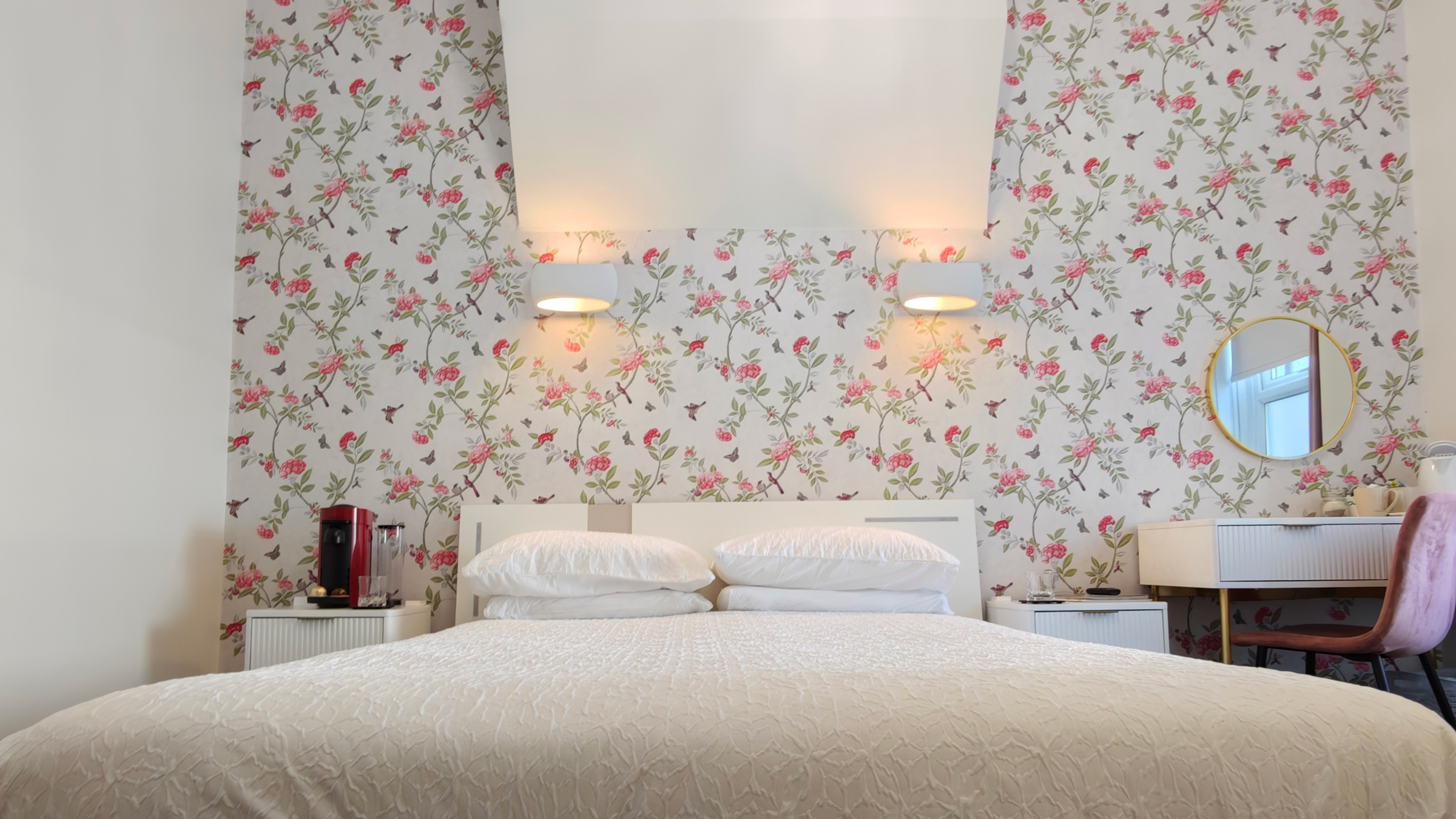 Room 6 — King Room at The Rosedene, Llandudno — photo 1