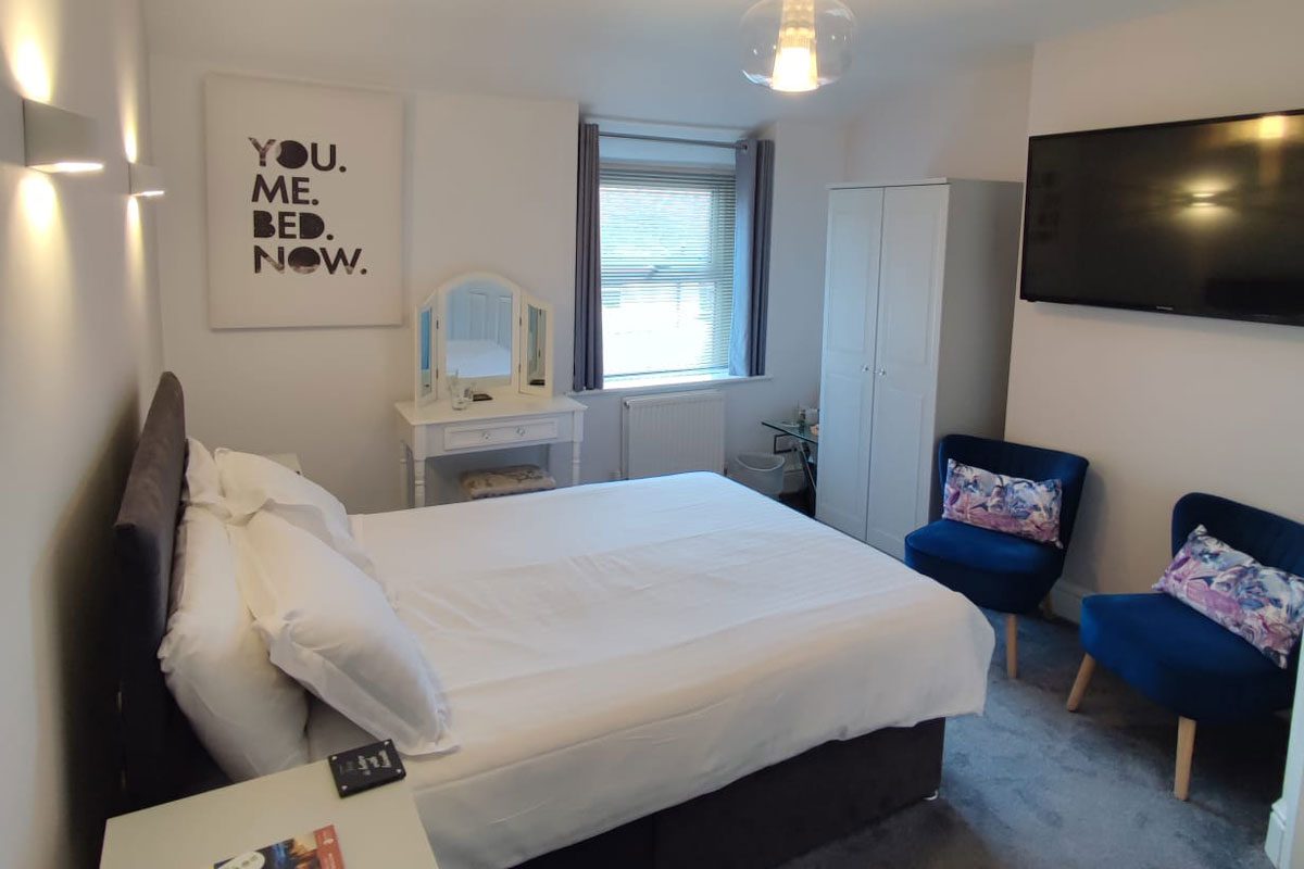 Room 7 — Second Floor Standard Double at The Rosedene, Llandudno — photo 1